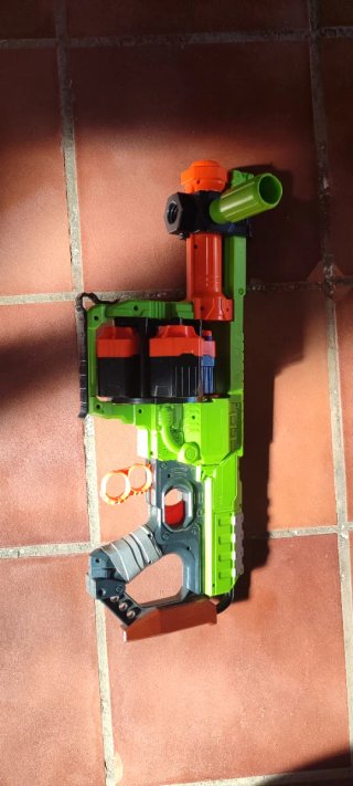 Pistola Nerf Verde Zombie Strike
