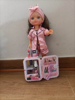 Nancy - Beauty Fridge
