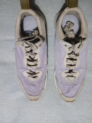 Zapatillas Beige y Moradas