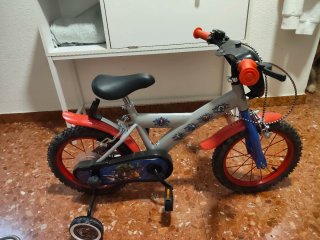 Bicicleta infantil casi nueva