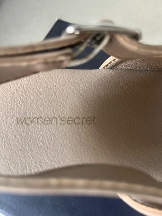 Sandalias beige/marrón Talla 38