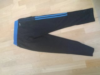 Pantalón entrenamiento Real Madrid Adidas 21-22