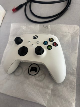 Xbox Series S 512GB + Mando Blanco