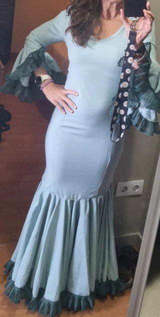 Vestido Flamenco Verde jabonoso Talla S hasta M.