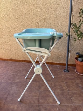 Bañera para bebé con soporte OLMITOS