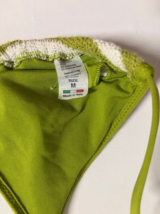 Top bikini a righe