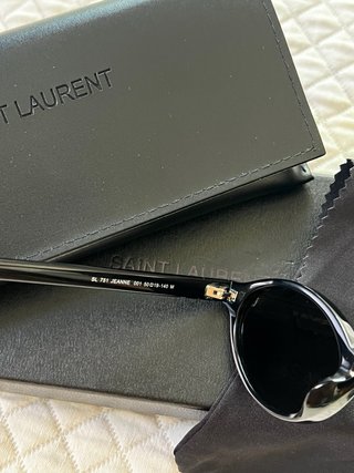 Gafas de sol Saint Laurent negras