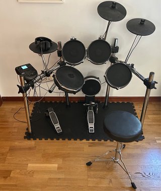Batería Electrónica Alesis con Bolsa