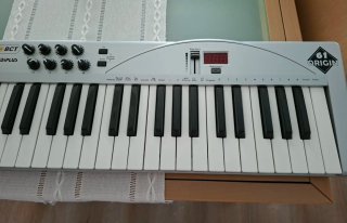 Teclado BCT MIDI Origin 61