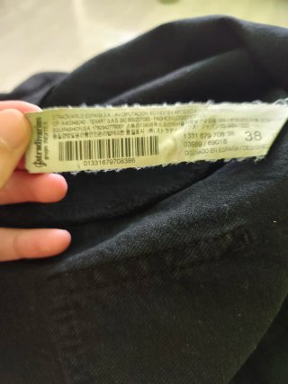Talla M Peto vaquero negro bolsillos Stradivarius