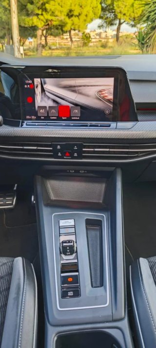 Volkswagen Golf 2021