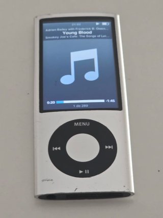 Apple iPod Nano 5ª Gen A1320 Plata