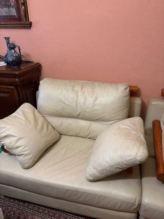 Conjunto Sofás 2+1+1 Pele/Madeira Bege