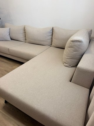 Sofá chaiselongue beige tela