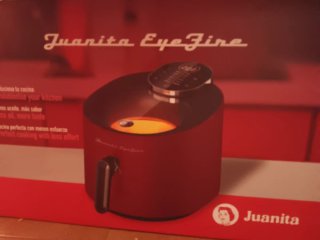 Freidora de aire Juanita EyeFire roja