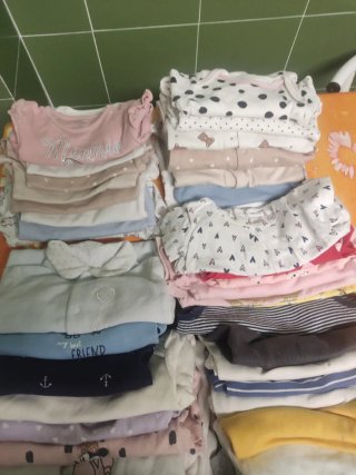 Lote 45 Bodys Bebé (Talla Recién Nacido a 2 Años)