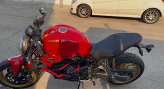 Ducati Monster 821 a2