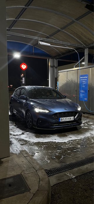 Ford Focus st line 1.0