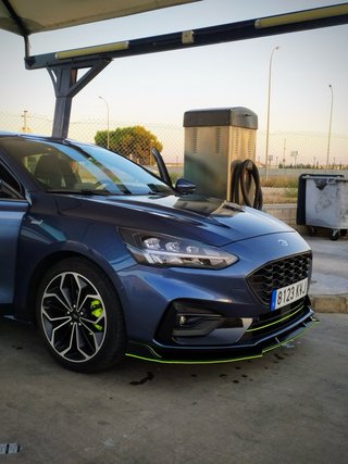 Ford Focus st line 1.0