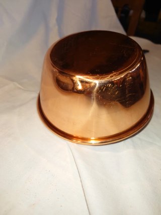 Cazo de cobre con mango largo