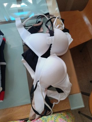 Pack de siete sujetadores. REGALO
