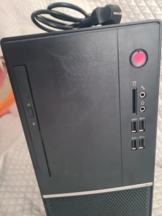 Ordenador Lenovo sobremesa Negro