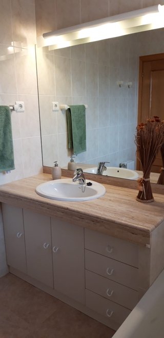 Marmol (no incluye mueble ni pica)