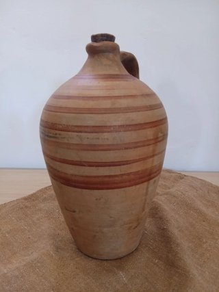Cántaro antiguo de Priego