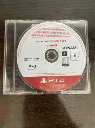 PS4 Pro Evolution Soccer 2015 - Konami
