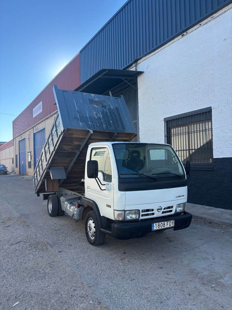 Nissan Cabstar 2007 - foto 1