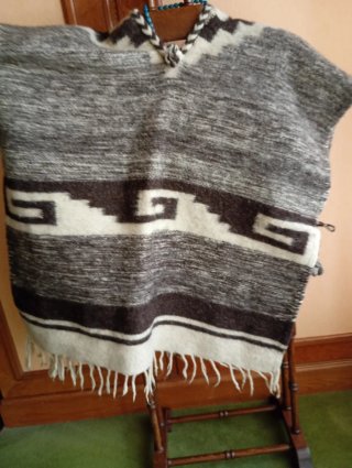 Poncho Artesanal Andino Lana Talla Única