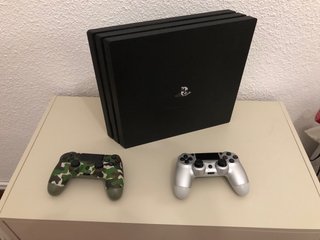PS4 Pro (Playstation 4 Pro) Negra 1TB