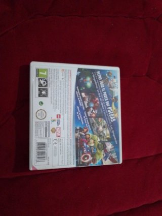 Set 2 Giochi Nintendo 3DS: FIFA 15 e LEGO Marvel