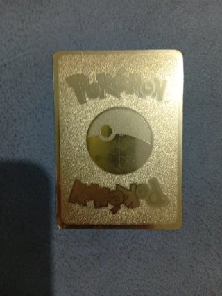 Carta Pokémon Pikachu Oro