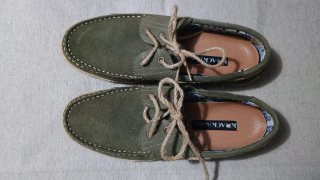 Zapatos náuticos verdes ante