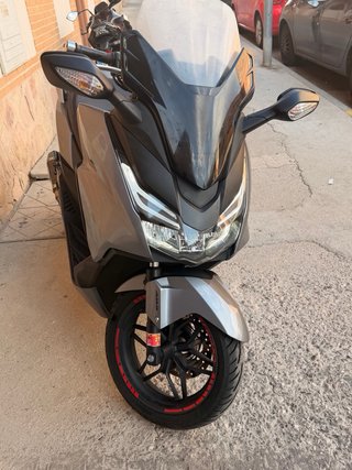 Maxi Scooter Gris