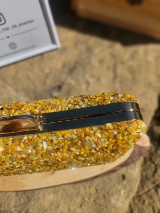 Bolso de fiesta amarillo con pedrería