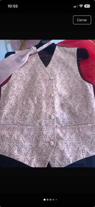 Traje de celebración negro y rosa