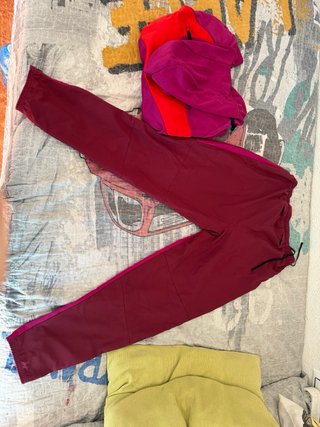 Conjunto Deportivo Nike Rosa y Rojo