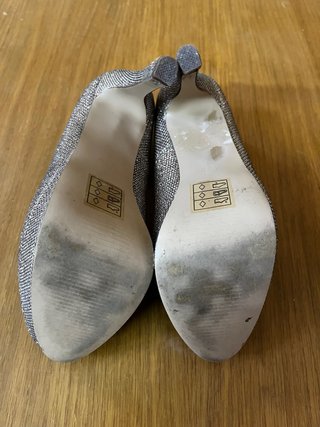 Zapatos tacón Marypaz oro brillantes talla 36