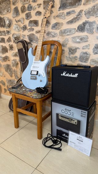 Yamaha Pacifica 112V Ice Blue Guitarra Eléctrica