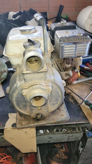 Motobomba Honda GX140 5HP para reparar el motor fu