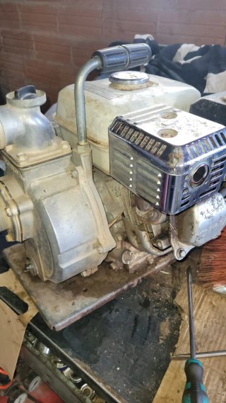 Motobomba Honda GX140 5HP para reparar el motor fu