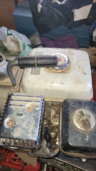 Motobomba Honda GX140 5HP para reparar el motor fu