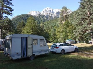 Caravana Adrià menos de 750 kg