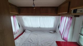 Caravana Adrià menos de 750 kg