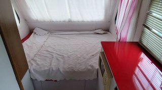 Caravana Adrià menos de 750 kg