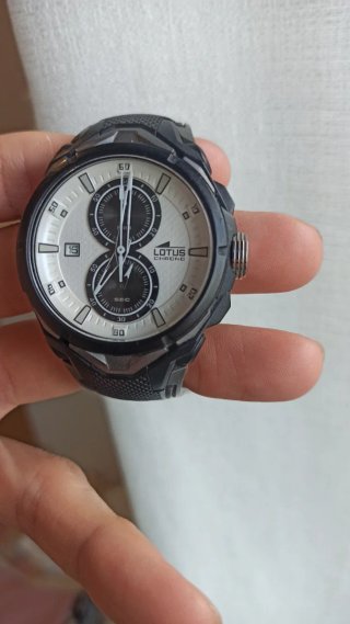Reloj Lotus Chrono Negro y Blanco