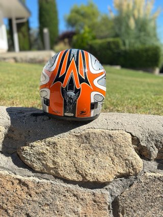 Casco Infantil Moto Naranja y Gris