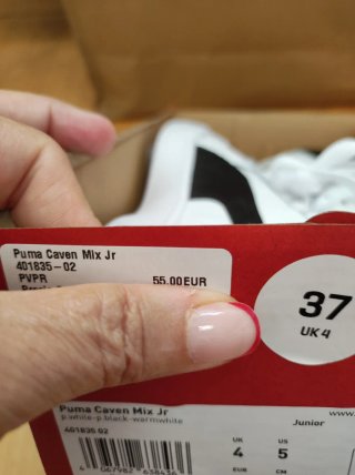 Zapatillas Puma Blancas y Negras